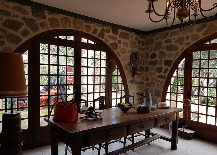 Maison De Enchantee A Avec Vue Sur Et Montagne * Calvi (Corsica)